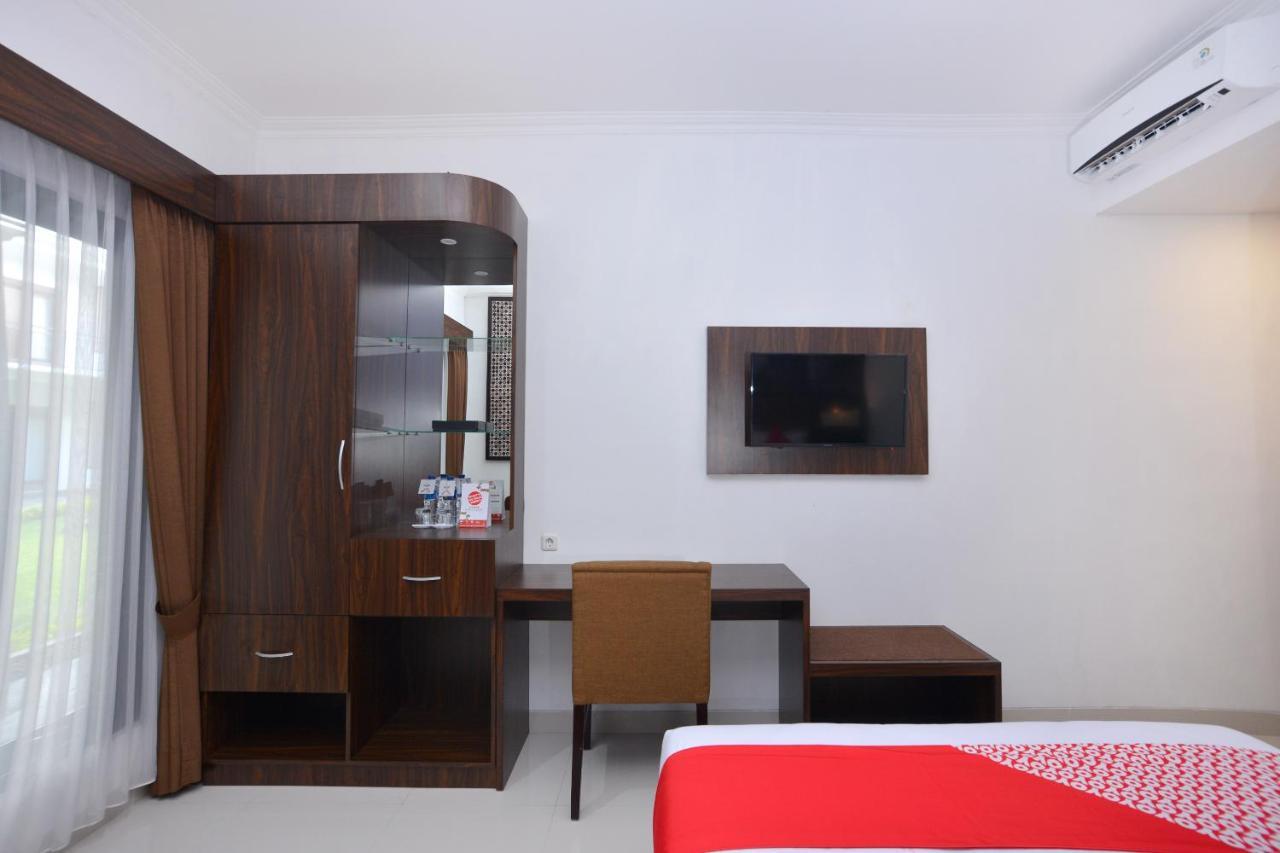 The Edwin Syariah Hotel Ngabean Exterior photo